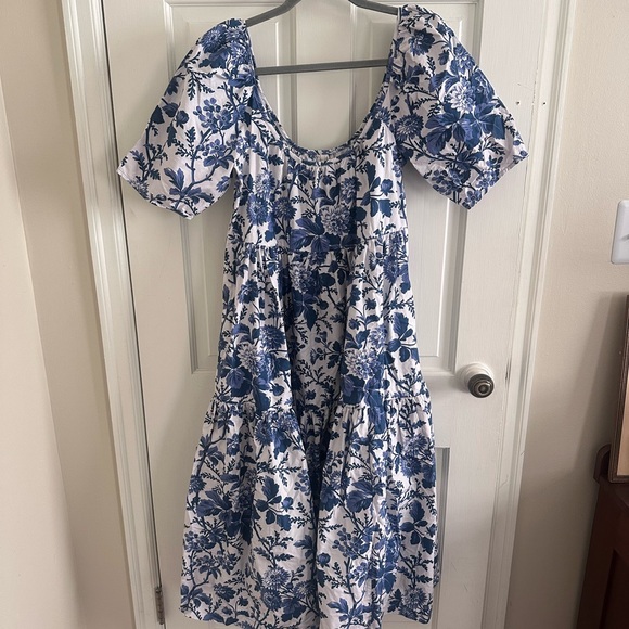 Anthropologie Blue and Cream Floral Puff-Sleeve Midi Dress - Picture 4 of 4